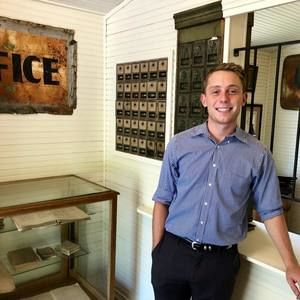 Meet your Posher, Brett